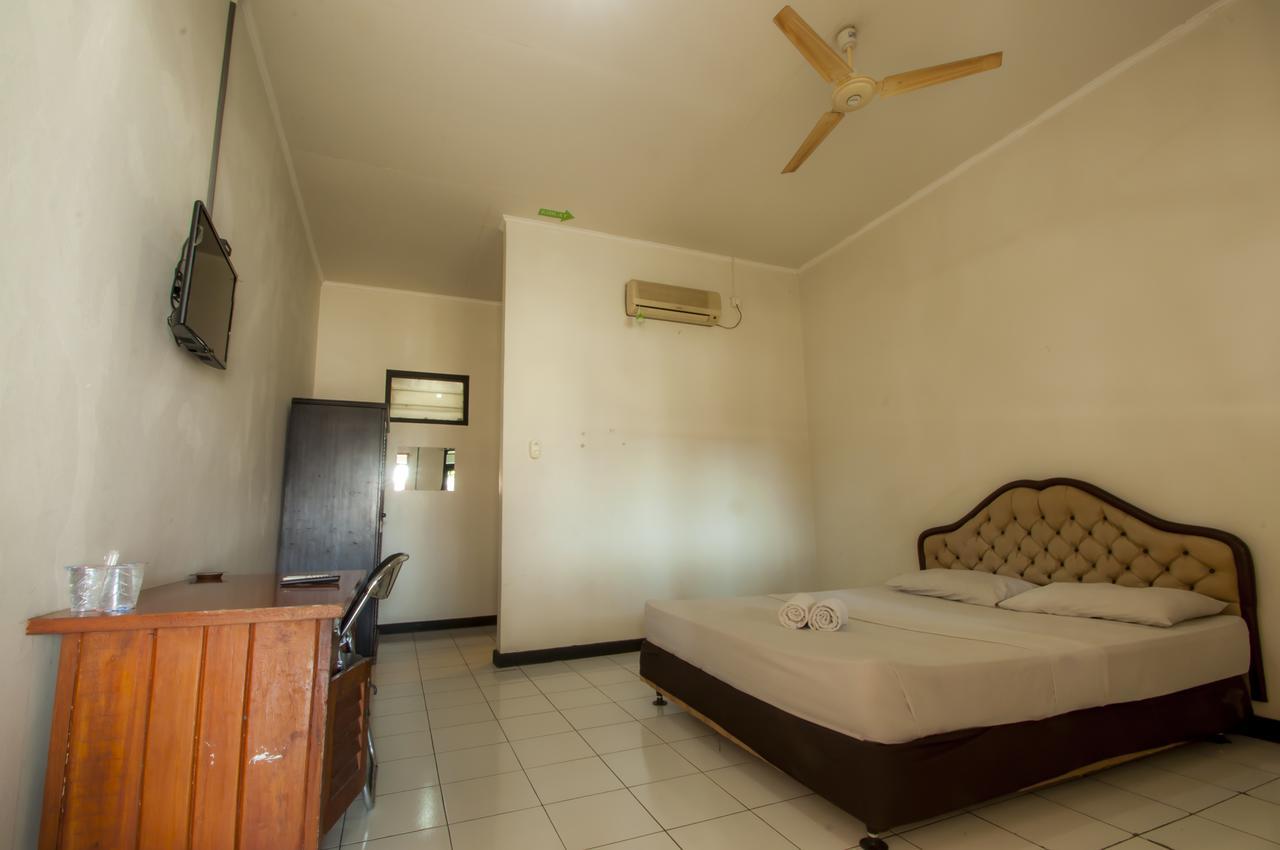 Pondok Dewi Hotel *
